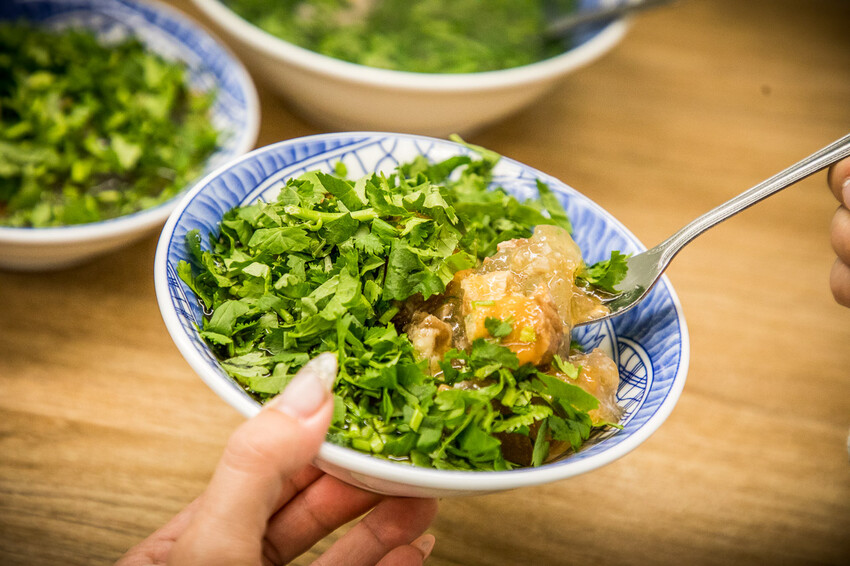 新北三重萬粒肉圓！免衝彰化也能嚐到極品彰化肉圓，皮Ｑ肉大塊香菜隨你加