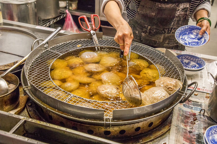 新北三重萬粒肉圓！免衝彰化也能嚐到極品彰化肉圓，皮Ｑ肉大塊香菜隨你加