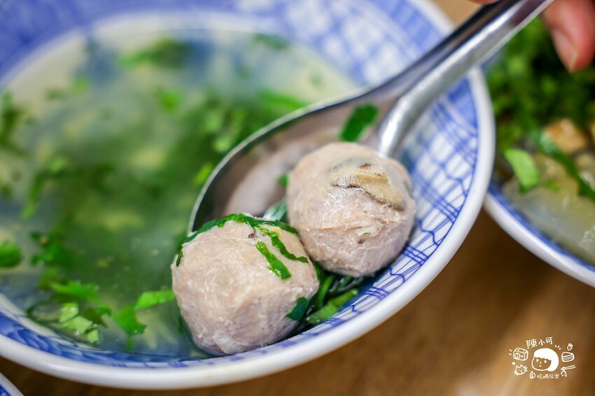 來一套65元吃飽，夜市「滿料肉圓」三重人都激推，貢丸湯還能無限續湯喝到爽