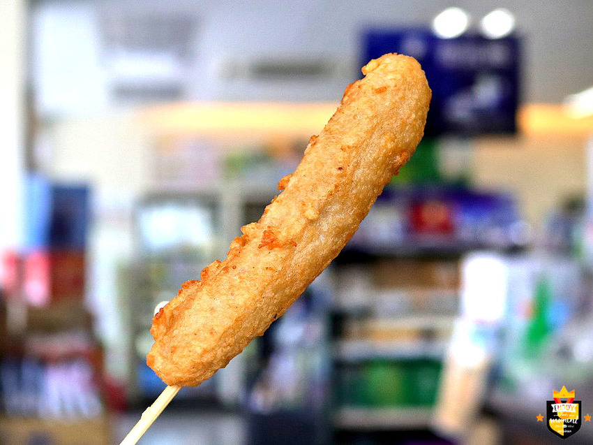 台南炸物／無店名無招牌飄香20多年／每日限量現點現炸／銅板美食價格超佛心／100元吃飽吃滿還有找／在地人的下午茶