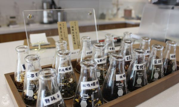 【雲林斗六。茶飲】Tea Box 旅人洋行 // 文青和旅人必來找茶的高質感茶店