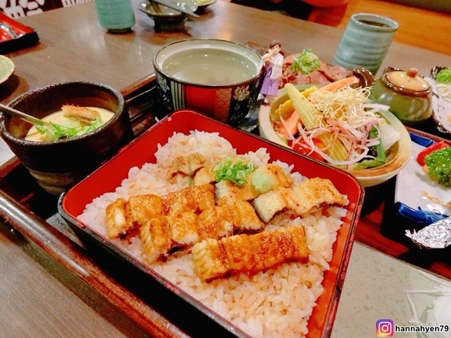 浪漫鰻屋║高雄鼓山║高雄 日式料理║日本料理║捷運凹子底站║捷運紅線║海鮮║壽司║鰻魚 推薦║鰻魚飯║丼飯║生魚片║燒║高雄 美食 推薦