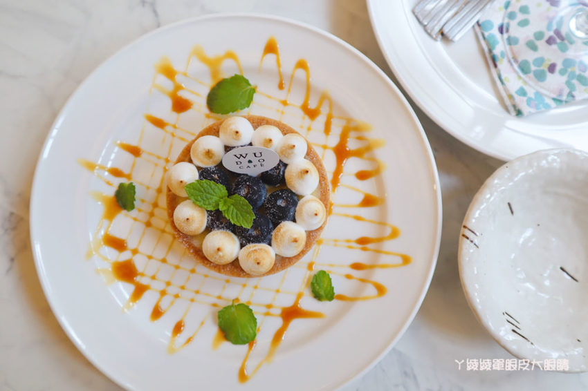 台南中西區美食咖啡廳推薦熨斗目花珈琲！必吃咖桑爆炸三明治、黑洞的唐揚雞黑咖哩、浮誇芒果聖代