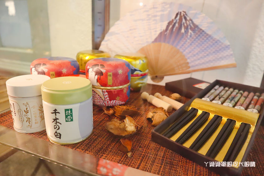 台南中西區美食咖啡廳推薦熨斗目花珈琲！必吃咖桑爆炸三明治、黑洞的唐揚雞黑咖哩、浮誇芒果聖代