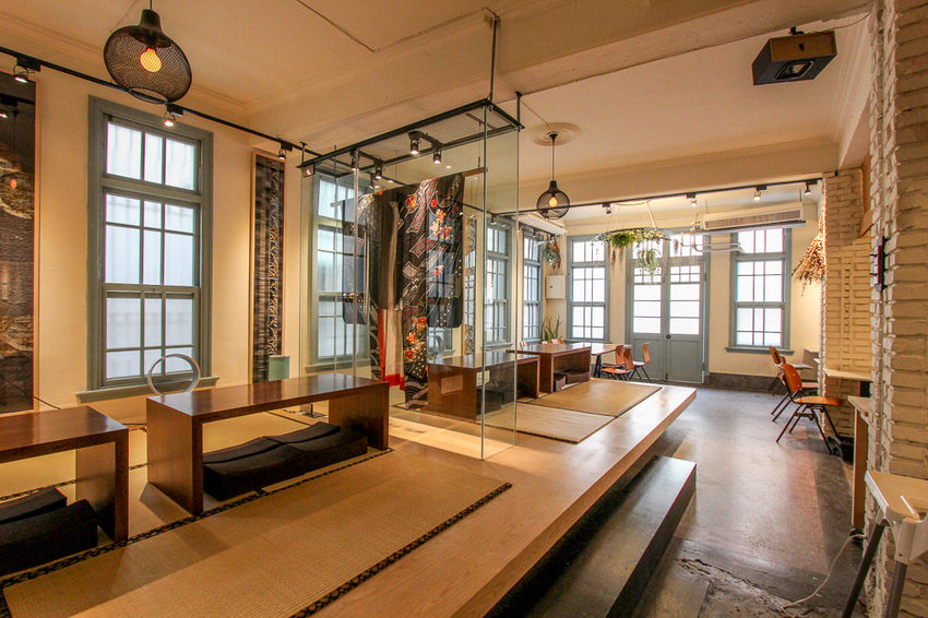 台南中西，餐點有新意，老宅風格讓你處處皆美拍的熨斗目花珈琲 cafe WUDAO。 - 微笑Joe幸運