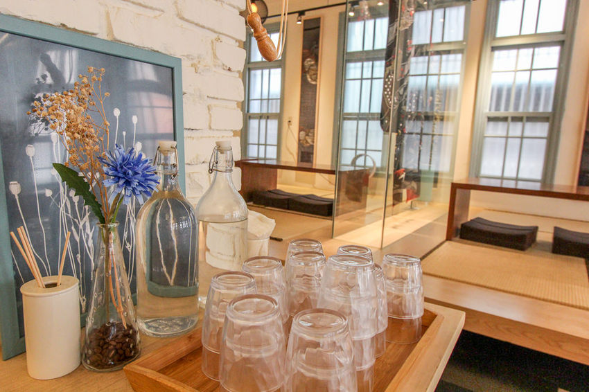 台南中西，餐點有新意，老宅風格讓你處處皆美拍的熨斗目花珈琲 cafe WUDAO。 - 微笑Joe幸運