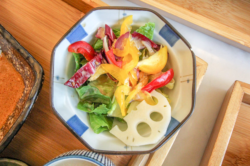 台南中西，餐點有新意，老宅風格讓你處處皆美拍的熨斗目花珈琲 cafe WUDAO。 - 微笑Joe幸運