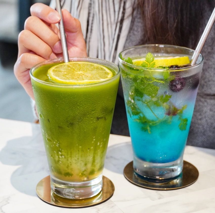 台南中西區【熨斗目花珈琲珈哩】超美質感網美系咖啡廳/海老赤蝦咖哩必點！甜點好吃又好拍 台南咖哩|台南下午茶 | 小白只饗ㄔ美食