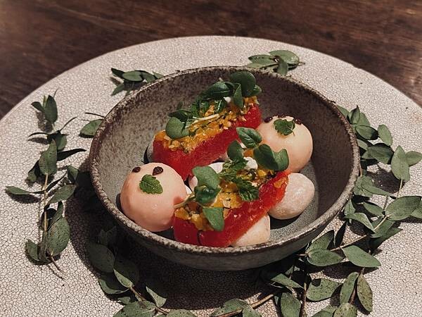 中正區美食-----宛如來到南法小鎮的香色,一場視覺與味覺的雙重滿足