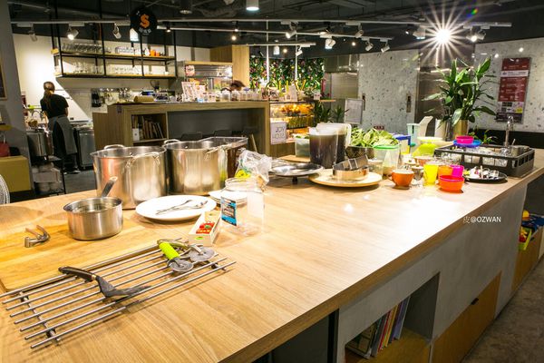 [吃喝]無肉也歡嘗素看看，綠色環保揪齁呷～JOY HOJA。