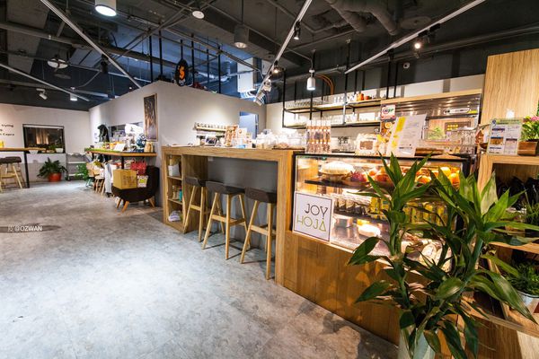 [吃喝]無肉也歡嘗素看看，綠色環保揪齁呷～JOY HOJA。