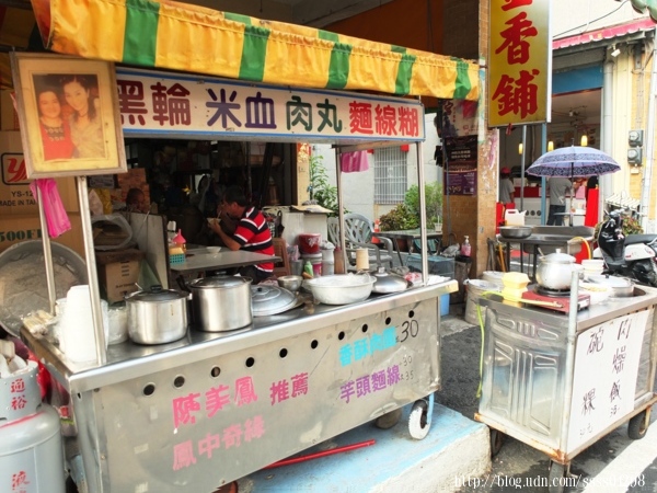 甲仙貓巷：【旅行遊記。高雄甲仙區】漫步甲仙彩繪貓巷 繽紛貓咪腳印來帶路 貓咪主題塗鴉超好拍！大啖當地名物芋冰、芋粿