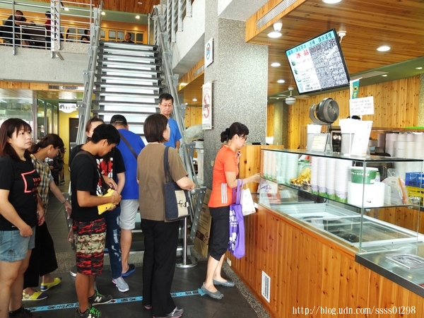 甲仙貓巷：【旅行遊記。高雄甲仙區】漫步甲仙彩繪貓巷 繽紛貓咪腳印來帶路 貓咪主題塗鴉超好拍！大啖當地名物芋冰、芋粿