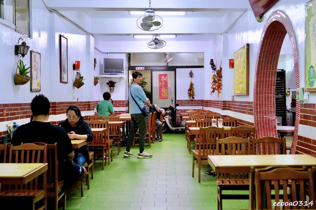 台東老字號冰品店｜正東山冰屋，古早味水果冰、現打果汁，清涼消