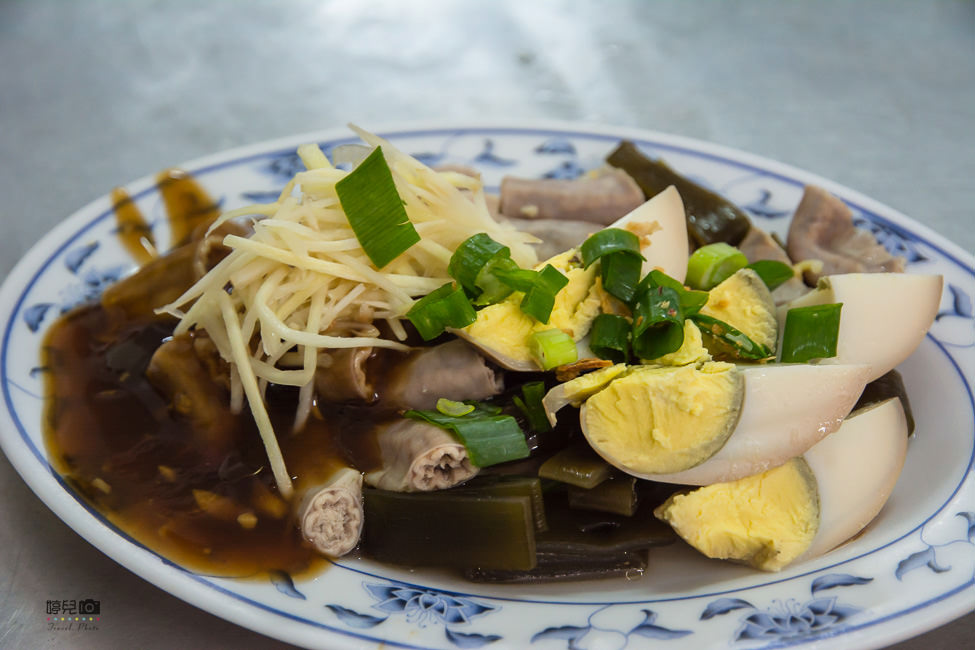 ｜屏東美食｜阿婆麵店，無招牌、無菜單超人氣在地古早味麵店 - 阿婷的旅行札記。