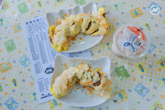 嘉香早餐：台中南屯區美食-走過路過容易錯過的早餐店，激推超人氣酥皮蛋餅！
