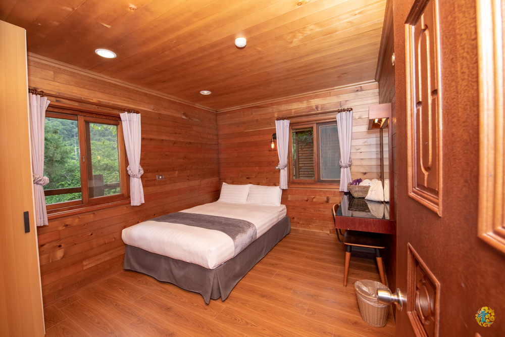 谷關民宿推薦》台中商旅台中八仙山莊 - 螢河與銀河圍繞的渡假小木屋 - 時空幻境 凌雲江海清