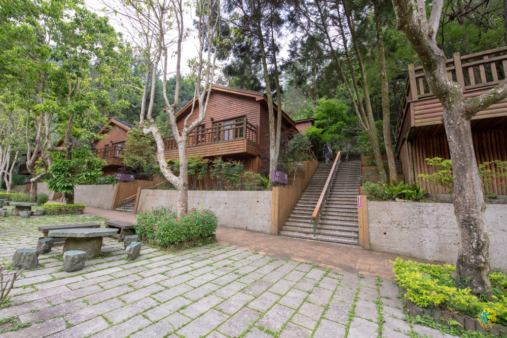 谷關民宿推薦》台中商旅台中八仙山莊 - 螢河與銀河圍繞的渡假小木屋 - 時空幻境 凌雲江海清