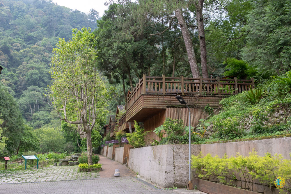 谷關民宿推薦》台中商旅台中八仙山莊 - 螢河與銀河圍繞的渡假小木屋 - 時空幻境 凌雲江海清