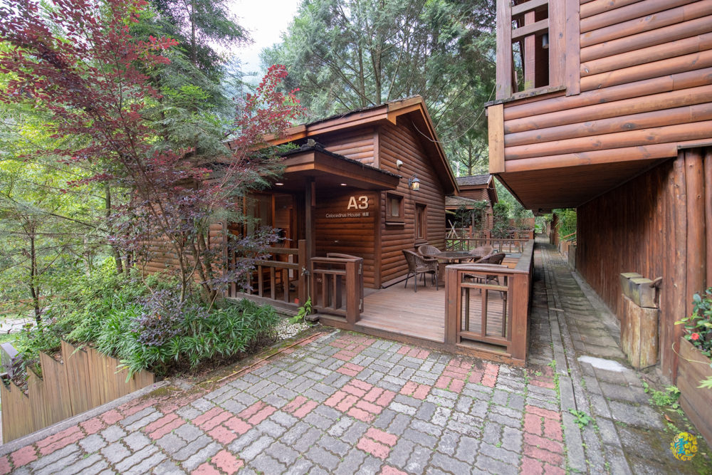 谷關民宿推薦》台中商旅台中八仙山莊 - 螢河與銀河圍繞的渡假小木屋 - 時空幻境 凌雲江海清