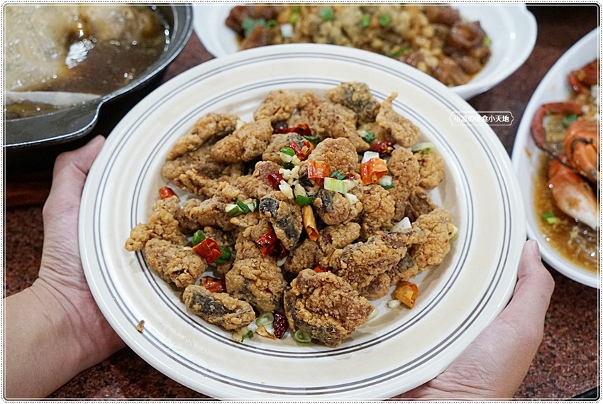 2022圍爐年菜外帶推薦║漢口路人氣餐廳年菜外帶，總鋪師功夫菜澎湃上桌，除夕當日現做限量預購中！！