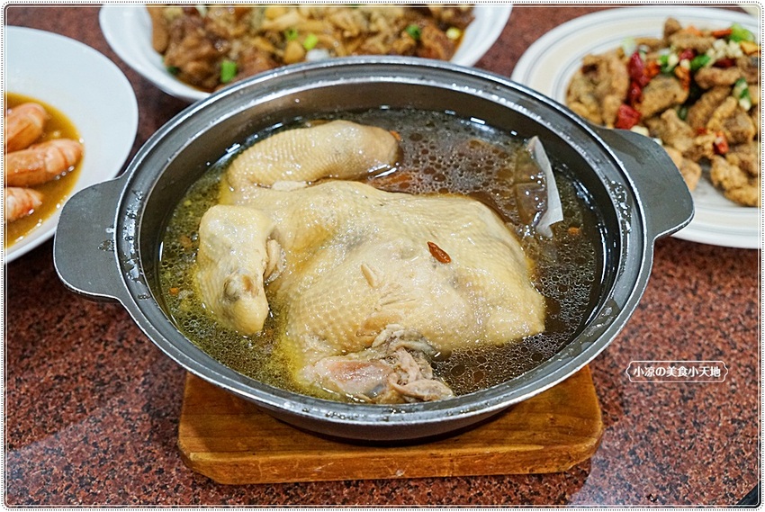 2022圍爐年菜外帶推薦║漢口路人氣餐廳年菜外帶，總鋪師功夫菜澎湃上桌，除夕當日現做限量預購中！！