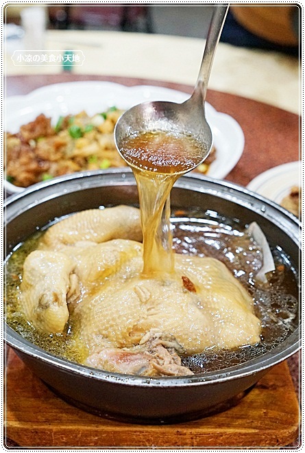 2022圍爐年菜外帶推薦║漢口路人氣餐廳年菜外帶，總鋪師功夫菜澎湃上桌，除夕當日現做限量預購中！！