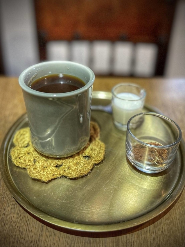 【台北.文山區】尋常生活早午餐。南法風格友善寵物咖啡廳。淡綠色小花園綠意盎然的世外桃源