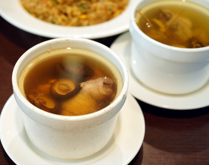 【台中美食】炒飯超人．份量十足、口味好的人氣炒飯!