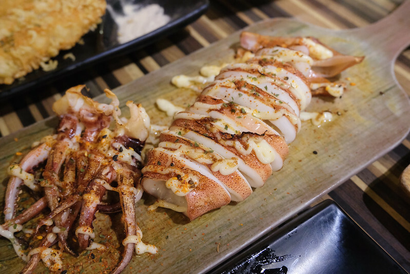 台北中山區串燒|燒鳥串道吉林店,平價又飽足,免費柴魚拌飯+茶泡飯吃到飽!