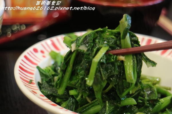 すき家SUKIYA(三重菜寮店)：【新北三重區】新北市第一家平價牛丼飯『日本すき家丼飯(SUKIYA)』24小時不打烊、捷運菜寮站~