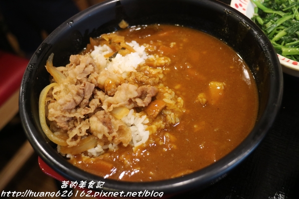 すき家SUKIYA(三重菜寮店)：【新北三重區】新北市第一家平價牛丼飯『日本すき家丼飯(SUKIYA)』24小時不打烊、捷運菜寮站~
