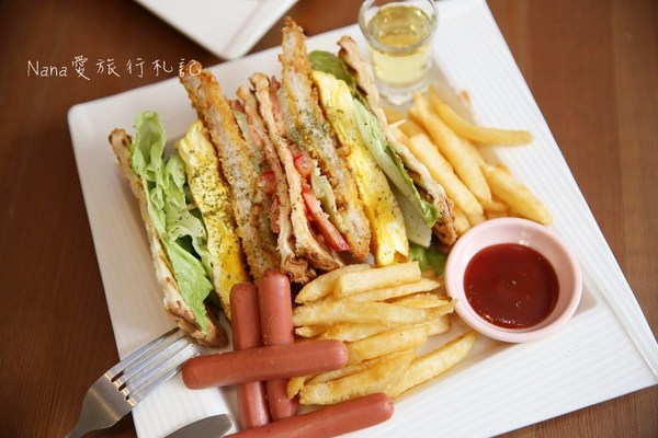 Moo Boo沐佈咖啡：MooBoo 沐佈咖啡。食尚玩家推薦,彰化第一間列印拉花咖啡,超萌超可愛的拉花咖啡,親民平價早午餐