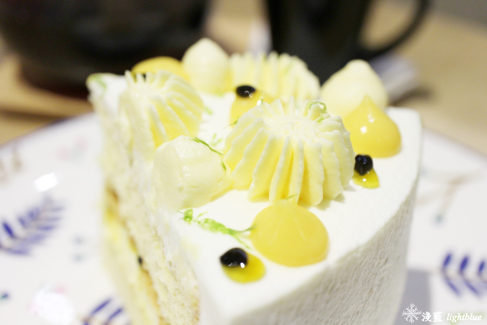 [ 圓山站美食 ] 淺藍 × Gacha Gacha 轉咖啡～讓扭蛋幫你決定今天喝什麼（免費wifi插座不限時）