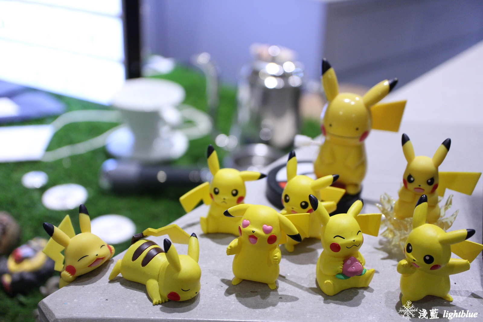 [ 圓山站美食 ] 淺藍 × Gacha Gacha 轉咖啡～讓扭蛋幫你決定今天喝什麼（免費wifi插座不限時）