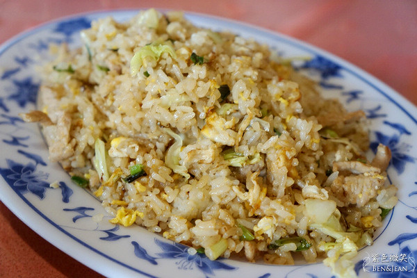 宜蘭員山雙連埤秘境!彩燕在地美食必吃紅麴白斬雞、獨特蓴菜料理。