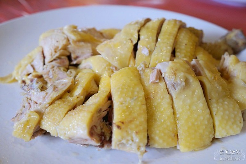 宜蘭員山雙連埤秘境!彩燕在地美食必吃紅麴白斬雞、獨特蓴菜料理。