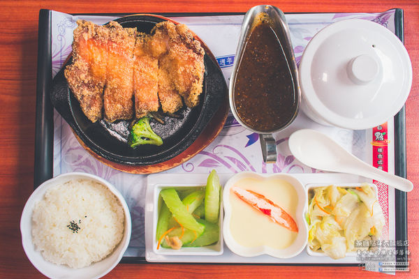 茶自點複合式餐飲斗六旗艦店【雲林美食】|雲林斗六用餐聚會首選場地;來這COSPLAY讓你一秒變格格,瞬間當皇帝。