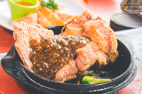 茶自點複合式餐飲斗六旗艦店【雲林美食】|雲林斗六用餐聚會首選場地;來這COSPLAY讓你一秒變格格,瞬間當皇帝。