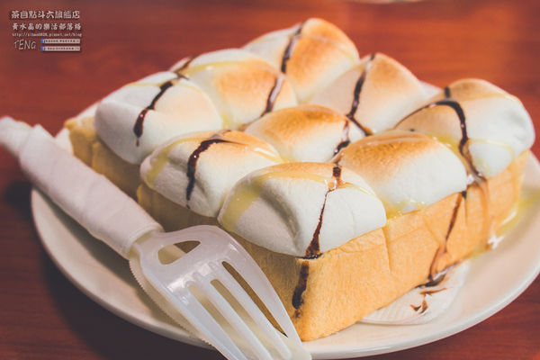 茶自點複合式餐飲斗六旗艦店【雲林美食】|雲林斗六用餐聚會首選場地;來這COSPLAY讓你一秒變格格,瞬間當皇帝。