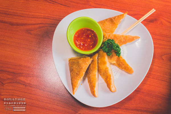 茶自點複合式餐飲斗六旗艦店【雲林美食】|雲林斗六用餐聚會首選場地;來這COSPLAY讓你一秒變格格,瞬間當皇帝。