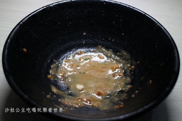 18度c麻醬涼麵:板橋涼麵瘋一碗只要30元/洋蔥、味噌湯免費續加『18度C 現做麻醬涼麵-總店』捷運亞東醫院站/亞東技術學院商圈