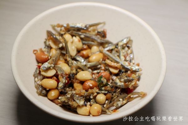 18度c麻醬涼麵:板橋涼麵瘋一碗只要30元/洋蔥、味噌湯免費續加『18度C 現做麻醬涼麵-總店』捷運亞東醫院站/亞東技術學院商圈
