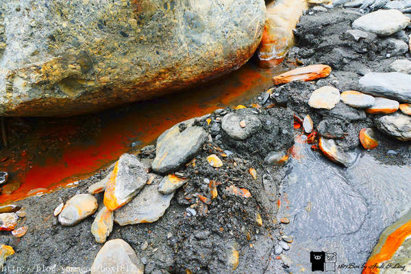 【南投。仁愛】野溪溫泉。精英溫泉。塔羅灣溪。情人吊橋