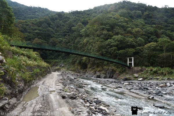 【南投。仁愛】野溪溫泉。精英溫泉。塔羅灣溪。情人吊橋