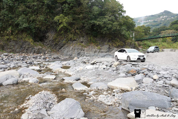 【南投。仁愛】野溪溫泉。精英溫泉。塔羅灣溪。情人吊橋