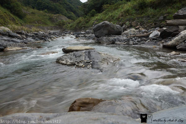 【南投。仁愛】野溪溫泉。精英溫泉。塔羅灣溪。情人吊橋