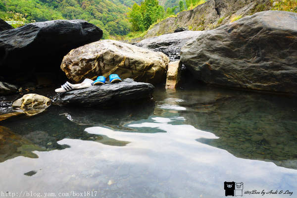 【南投。仁愛】野溪溫泉。精英溫泉。塔羅灣溪。情人吊橋