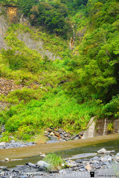【南投。仁愛】精英瀑布。攔沙壩。野溪溫泉。精英溫泉。塔羅灣溪