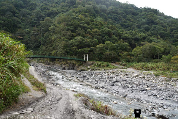 【南投。仁愛】野溪溫泉。精英溫泉。塔羅灣溪。情人吊橋